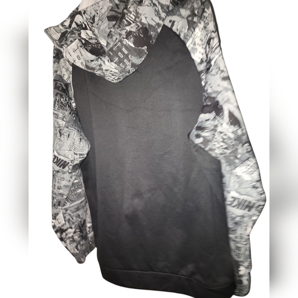 Nike Mens Hoodie Therma Dri-fit Pullover Black Gray Graphic XL - Picture 2 of 6
